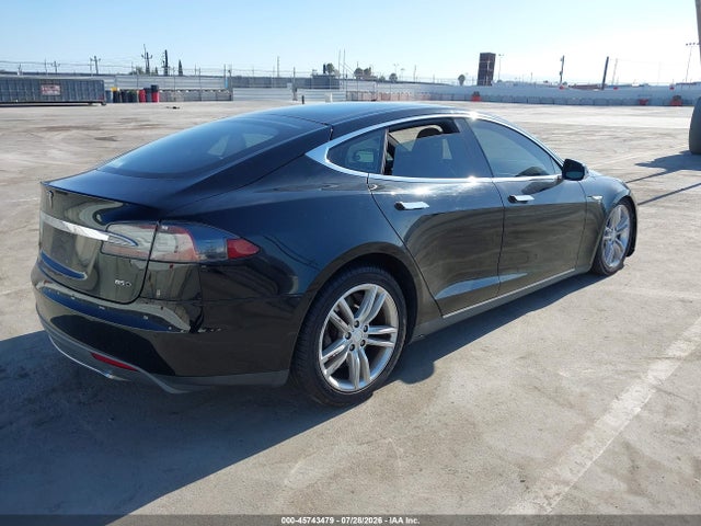 Продаж на аукціоні авто 2015 Tesla Model S 60/70/85, vin: 5YJSA1H11FFP79122, номер лоту: 45743479