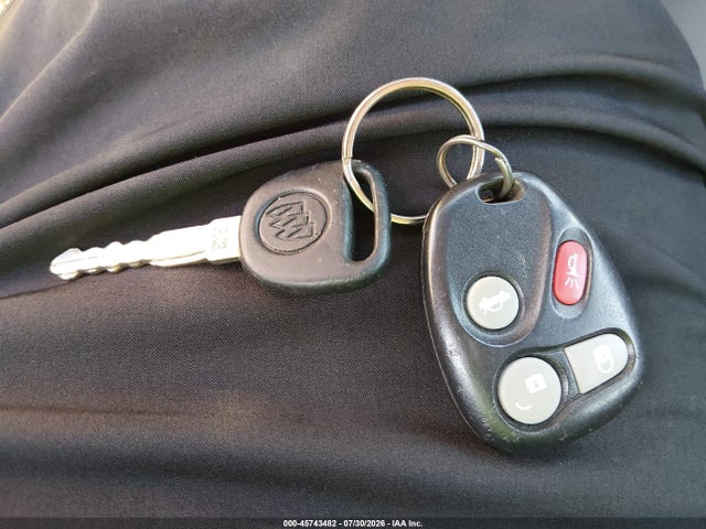 45743482 :رقم المزاد ، 1G4HR54K52U286310 vin ، 2002 Buick Lesabre Limited مزاد بيع