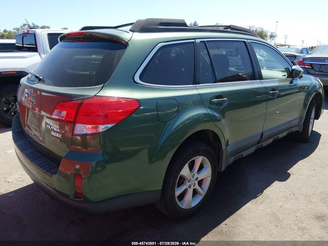45743501 :رقم المزاد ، 4S4BRBCC8D3223712 vin ، 2013 Subaru Outback 2.5i Premium مزاد بيع
