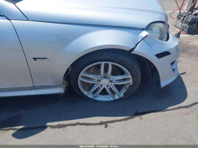 Aukcja sprzedaży 2012 Mercedes-benz C 250 Sport, vin: WDDGF4HB6CR208884, numer aukcji: 45743609