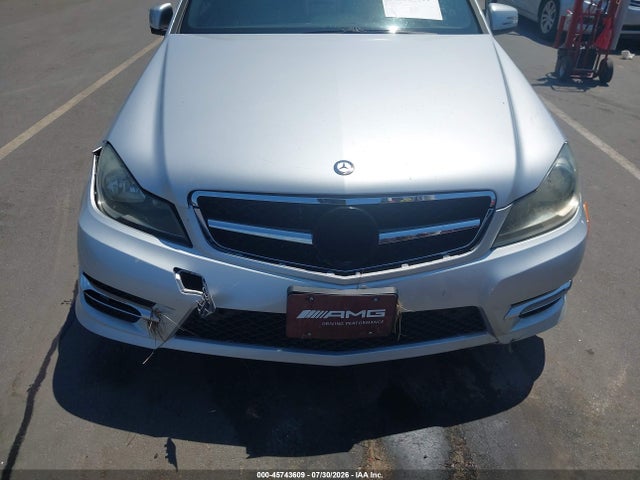 Aukcja sprzedaży 2012 Mercedes-benz C 250 Sport, vin: WDDGF4HB6CR208884, numer aukcji: 45743609