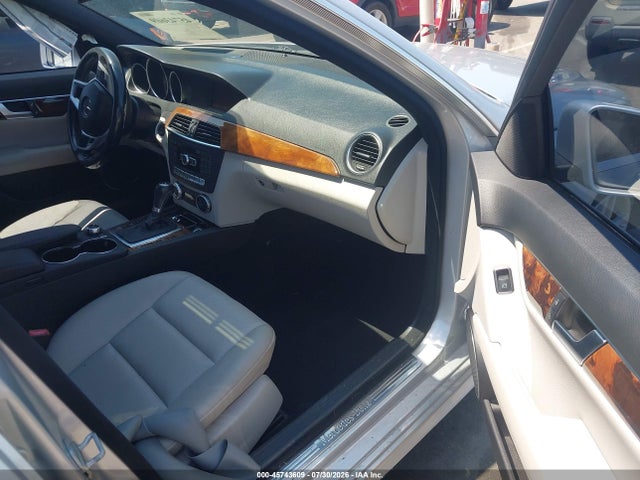 Aukcja sprzedaży 2012 Mercedes-benz C 250 Sport, vin: WDDGF4HB6CR208884, numer aukcji: 45743609
