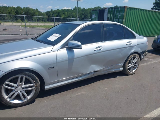 Aukcja sprzedaży 2012 Mercedes-benz C 250 Sport, vin: WDDGF4HB6CR208884, numer aukcji: 45743609