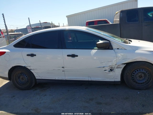 Продажа на аукционе авто 2014 Ford Focus S, vin: 1FADP3E24EL287394, номер лота: 45743624