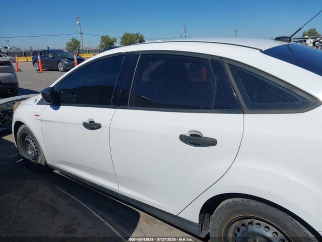 Продажа на аукционе авто 2014 Ford Focus S, vin: 1FADP3E24EL287394, номер лота: 45743624