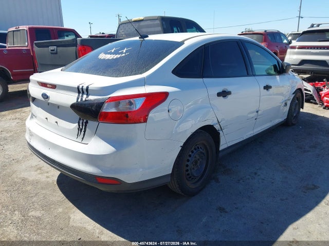 Продажа на аукционе авто 2014 Ford Focus S, vin: 1FADP3E24EL287394, номер лота: 45743624
