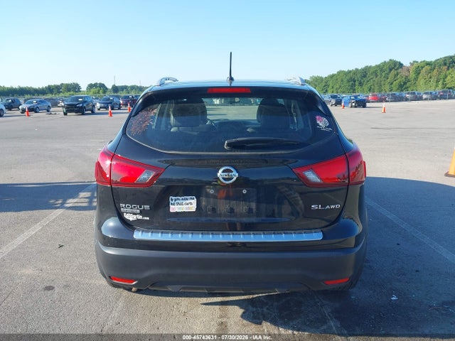 Продажа на аукционе авто 2017 Nissan Rogue Sport Sl, vin: JN1BJ1CR1HW123887, номер лота: 45743631