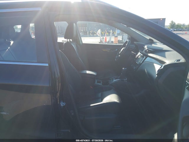 Продажа на аукционе авто 2017 Nissan Rogue Sport Sl, vin: JN1BJ1CR1HW123887, номер лота: 45743631
