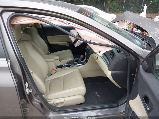 45743637 :رقم المزاد ، 19VDE1F58DE020952 vin ، 2013 Acura Ilx 2.0l مزاد بيع
