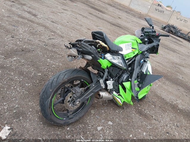 45743660 :رقم المزاد ، ML5EXEP1XSDAD9745 vin ، 2025 Kawasaki Ex650 P مزاد بيع