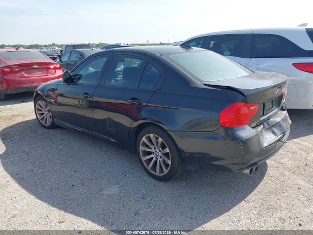 45743675 :رقم المزاد ، WBAPK5G57BNN31559 vin ، 2011 Bmw 328i Xdrive مزاد بيع