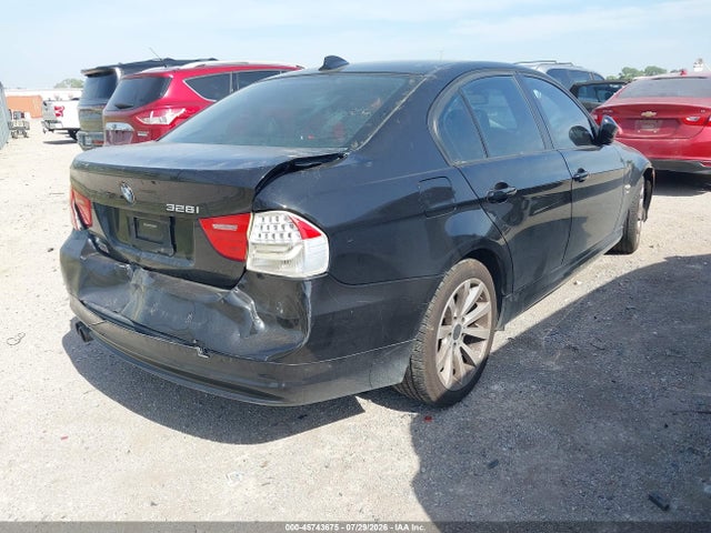45743675 :رقم المزاد ، WBAPK5G57BNN31559 vin ، 2011 Bmw 328i Xdrive مزاد بيع