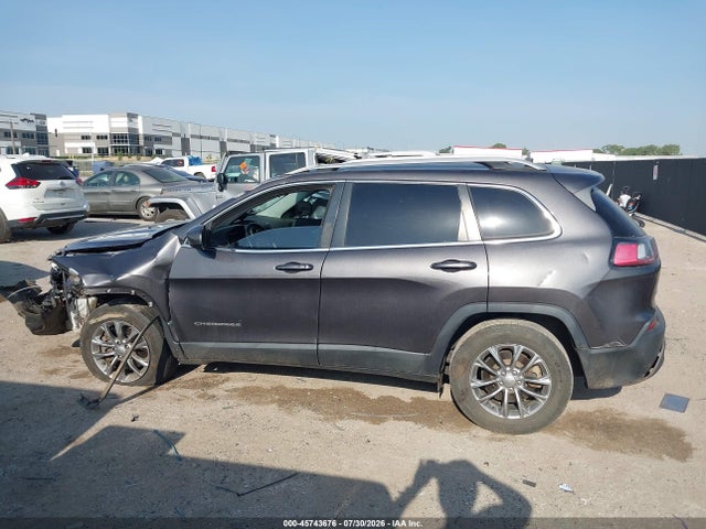 45743676 :رقم المزاد ، 1C4PJMLB8KD194739 vin ، 2019 Jeep Cherokee Latitude Plus 4x4 مزاد بيع