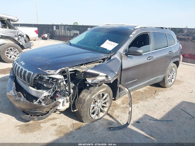 45743676 :رقم المزاد ، 1C4PJMLB8KD194739 vin ، 2019 Jeep Cherokee Latitude Plus 4x4 مزاد بيع