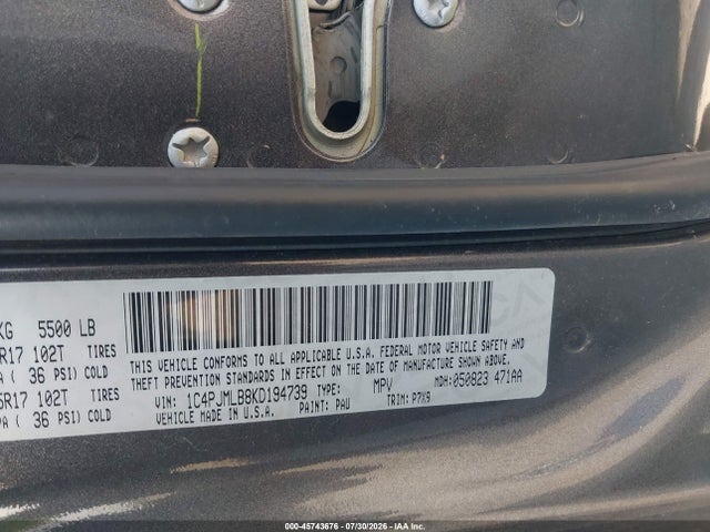 45743676 :رقم المزاد ، 1C4PJMLB8KD194739 vin ، 2019 Jeep Cherokee Latitude Plus 4x4 مزاد بيع