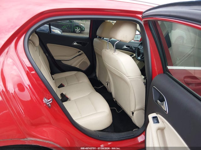 45743701 :رقم المزاد ، WDCTG4GB7JJ471320 vin ، 2018 Mercedes-benz Gla 250 4matic مزاد بيع