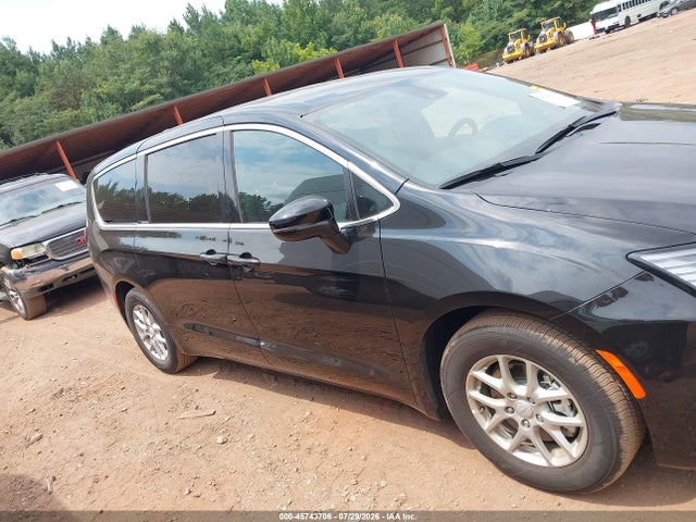 2027 Chrysler Pacifica მანქანა იყიდება აუქციონზე, vin: 2C4RC1BG6VR553750, აუქციონის ნომერი: 45743706