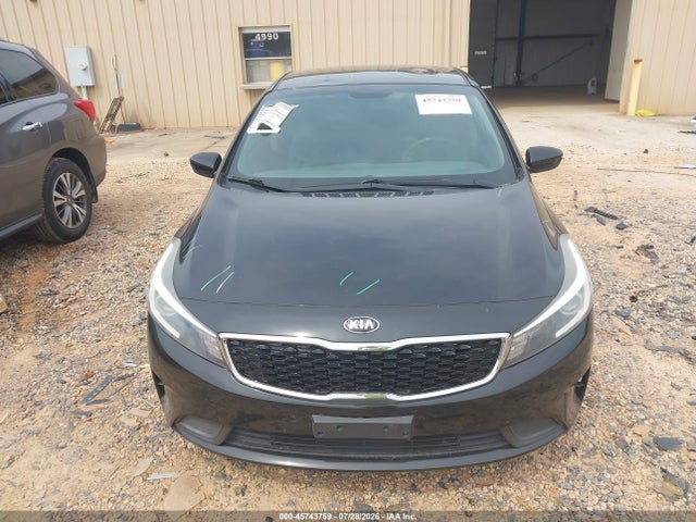 45743759 :رقم المزاد ، 3KPFK4A75HE052458 vin ، 2017 Kia Forte Lx مزاد بيع