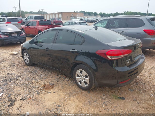 45743759 :رقم المزاد ، 3KPFK4A75HE052458 vin ، 2017 Kia Forte Lx مزاد بيع