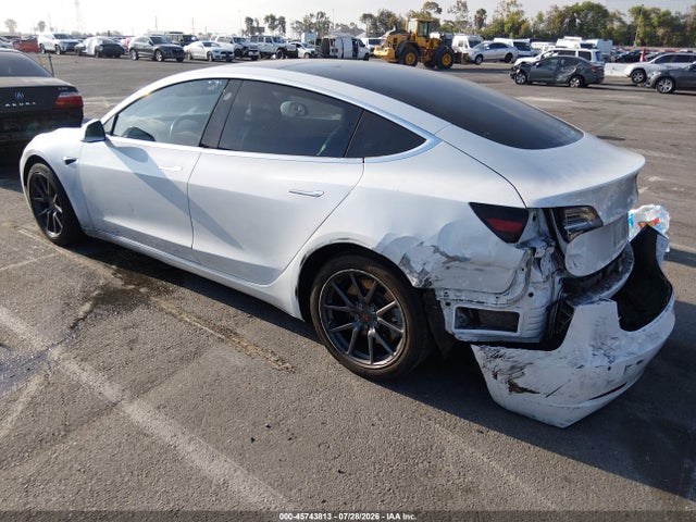 Tesla Model 3 Long Range/mid Range 2018 5YJ3E1EA2JF053002 Image 3