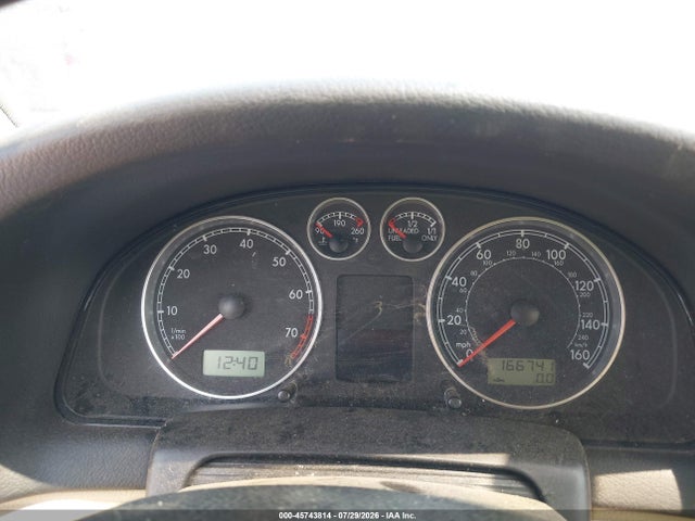 Продаж на аукціоні авто 2001 Volkswagen Passat Glx, vin: WVWRH63B21P133609, номер лоту: 45743814
