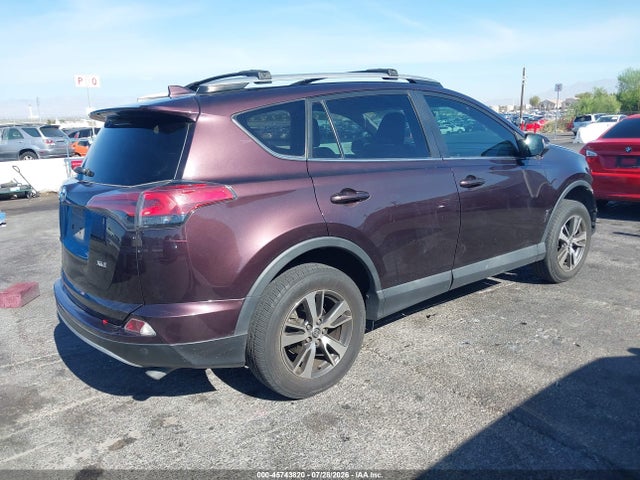 Auction sale of the 2018 Toyota Rav4 Xle, vin: 2T3WFREV1JW469824, lot number: 45743820
