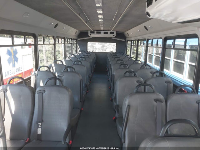 Ford F-650 Diesel 2017 1FDXF6DC3HDB12196 Image 8