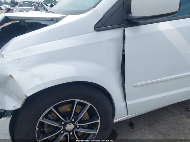 45743901 :رقم المزاد ، 2C4RDGEG2GR318809 vin ، 2016 Dodge Grand Caravan R/t مزاد بيع