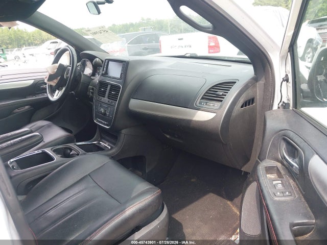 45743901 :رقم المزاد ، 2C4RDGEG2GR318809 vin ، 2016 Dodge Grand Caravan R/t مزاد بيع