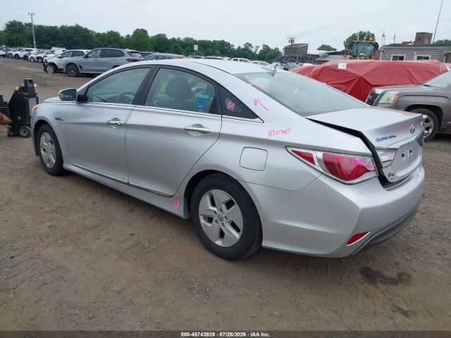 Продажа на аукционе авто 2011 Hyundai Sonata Hybrid, vin: KMHEC4A4XBA003048, номер лота: 45743929