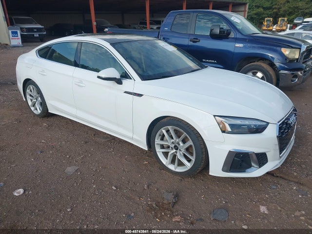 2024 Audi A5 Sportback Premium Plus 45 Tfsi Quattro S Tronic მანქანა იყიდება აუქციონზე, vin: WAUFACF59RA053876, აუქციონის ნომერი: 45743941