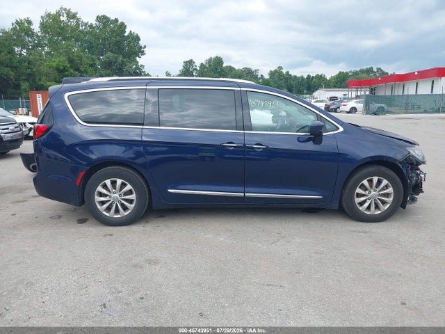 45743951 :رقم المزاد ، 2C4RC1BG7KR531641 vin ، 2019 Chrysler Pacifica Touring L مزاد بيع