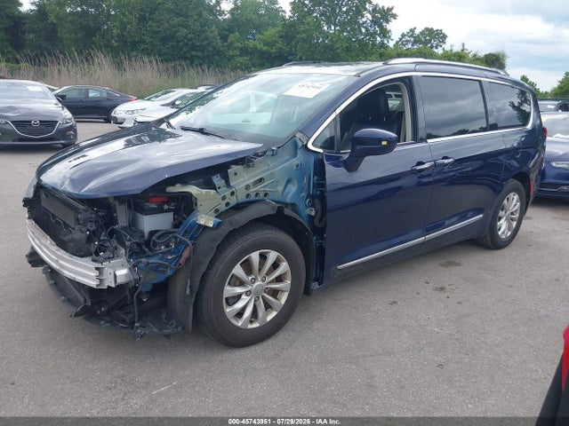 45743951 :رقم المزاد ، 2C4RC1BG7KR531641 vin ، 2019 Chrysler Pacifica Touring L مزاد بيع