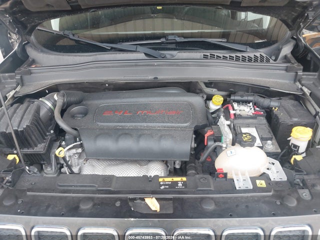 45743953 :رقم المزاد ، ZACNJDBB4MPM30703 vin ، 2021 Jeep Renegade Latitude 4x4 مزاد بيع