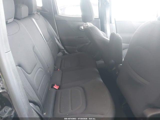 45743953 :رقم المزاد ، ZACNJDBB4MPM30703 vin ، 2021 Jeep Renegade Latitude 4x4 مزاد بيع