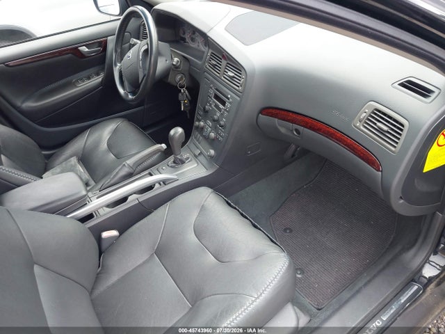 45743960 :رقم المزاد ، YV1SV58D521070426 vin ، 2002 Volvo V70 Xc مزاد بيع