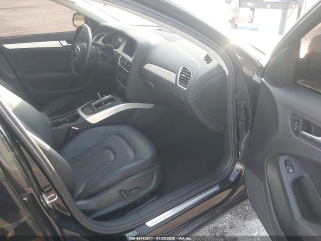 Продажа на аукционе авто 2011 Audi A4 2.0t Premium, vin: WAUAFAFL5BN021617, номер лота: 45743977