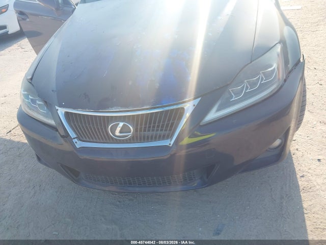 45744042 :رقم المزاد ، JTHBF5C22B5151668 vin ، 2011 Lexus Is 250 مزاد بيع