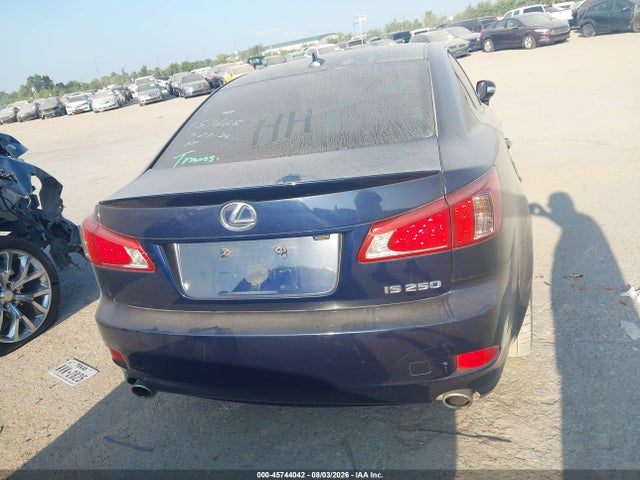 45744042 :رقم المزاد ، JTHBF5C22B5151668 vin ، 2011 Lexus Is 250 مزاد بيع