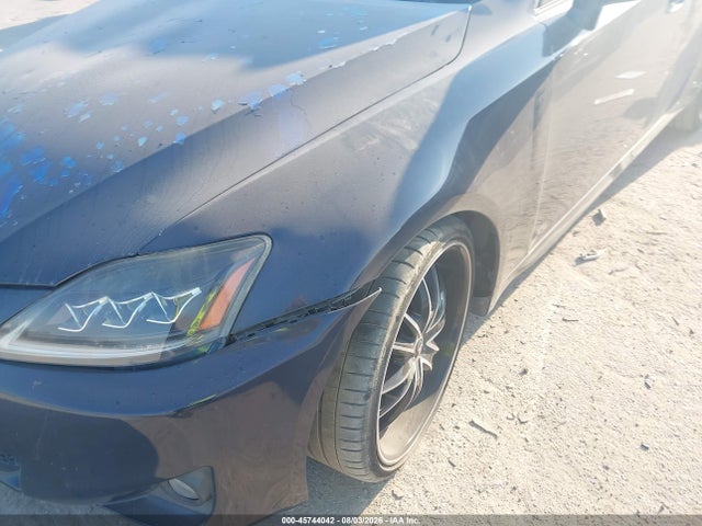 45744042 :رقم المزاد ، JTHBF5C22B5151668 vin ، 2011 Lexus Is 250 مزاد بيع