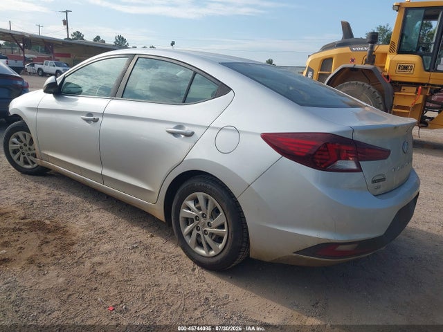 2019 Hyundai Elantra Se მანქანა იყიდება აუქციონზე, vin: KMHD74LF3KU752819, აუქციონის ნომერი: 45744085