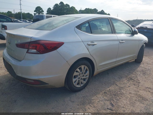 2019 Hyundai Elantra Se მანქანა იყიდება აუქციონზე, vin: KMHD74LF3KU752819, აუქციონის ნომერი: 45744085