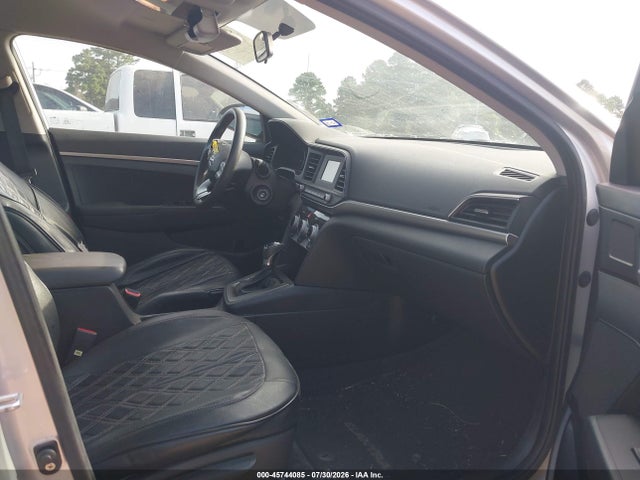 2019 Hyundai Elantra Se მანქანა იყიდება აუქციონზე, vin: KMHD74LF3KU752819, აუქციონის ნომერი: 45744085