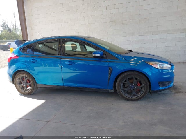 Ford FOCUS SE 2016 1FADP3K28GL255006 Image 14