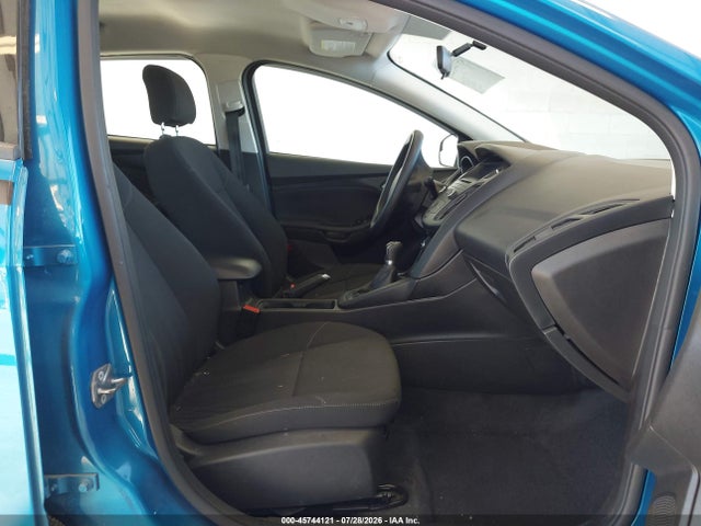 Ford FOCUS SE 2016 1FADP3K28GL255006 Image 5
