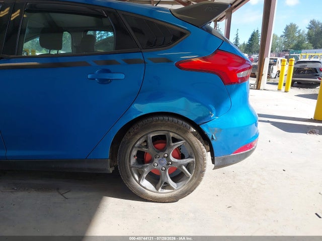 Ford FOCUS SE 2016 1FADP3K28GL255006 Image 6