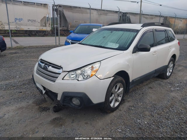 Subaru Outback 2.5i 2014 4S4BRCAC6E3318280 Image 2