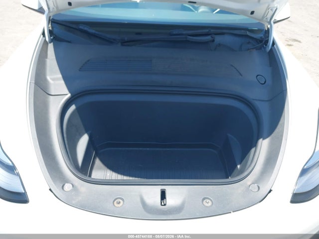 Продаж на аукціоні авто 2021 Tesla Model Y Long Range Dual Motor All-wheel Drive, vin: 5YJYGAEE8MF194275, номер лоту: 45744188