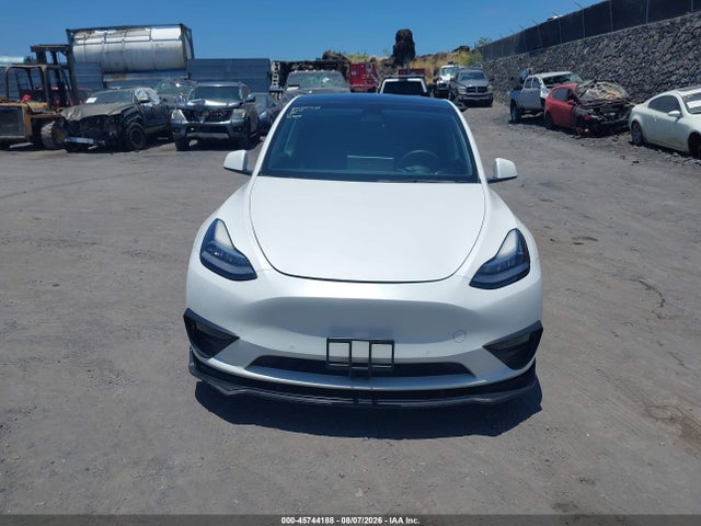 Продаж на аукціоні авто 2021 Tesla Model Y Long Range Dual Motor All-wheel Drive, vin: 5YJYGAEE8MF194275, номер лоту: 45744188