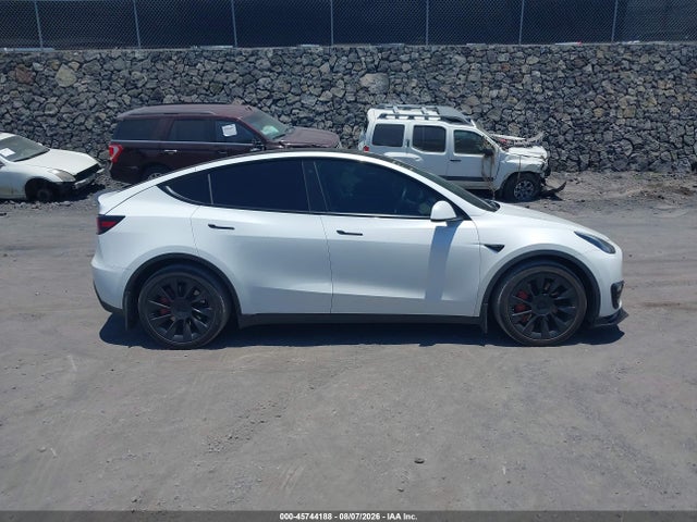 Продаж на аукціоні авто 2021 Tesla Model Y Long Range Dual Motor All-wheel Drive, vin: 5YJYGAEE8MF194275, номер лоту: 45744188